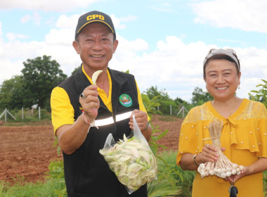 สหกรณ์โคราช ลงพื้นที่ติดตาม โครงการนำลูกหลานเกษตรกรกลับบ้าน ... พารามิเตอร์รูปภาพ 4